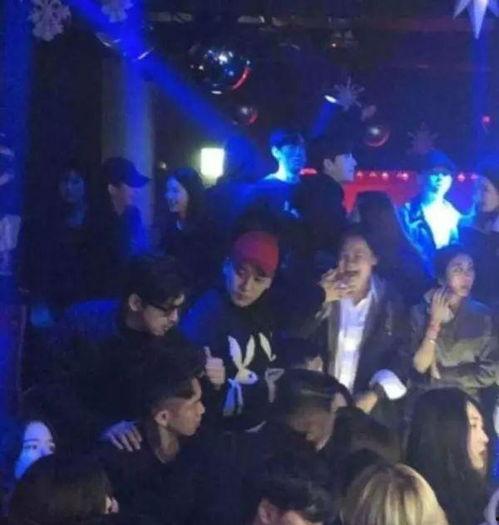 酒吧吃瓜事件全部,一场引发热议的社交风波