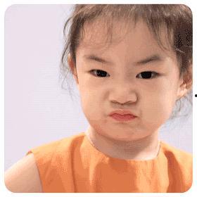 吃瓜表情包女孩笑脸,吃瓜女孩的甜蜜表情包